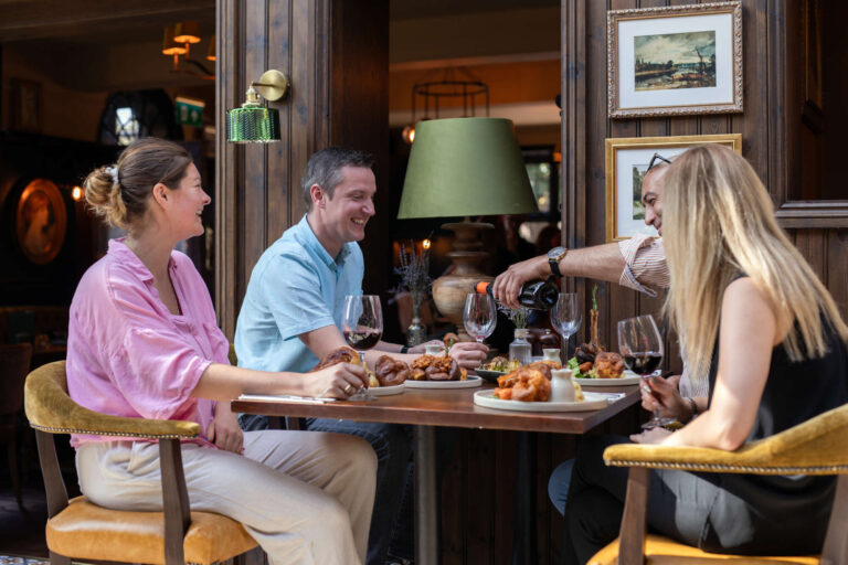 what to do in isleworth, what to do in syon park, where to eat near syon park, pub with car park