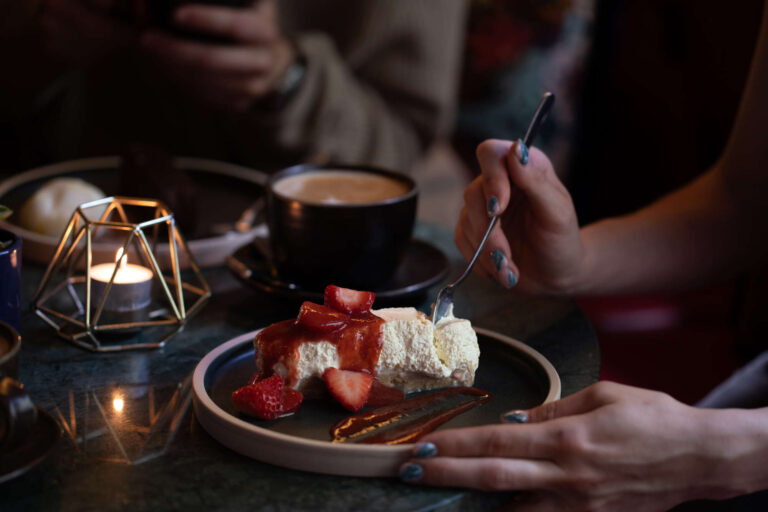 best pub to eat West London, Isleworth, near Syon park, pub with car park